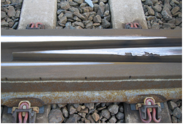 (a) Crossing-nose surface condition