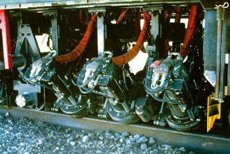 (b) Grinding modules